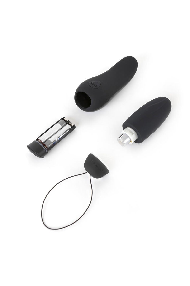 B SWISH - BNAUGHTY DELUXE UNLEASHED NEGRO