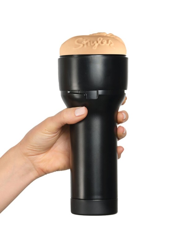 KIIROO - FEEL SKYLER LO STARS COLLECTION STROKERS POWERBLOW