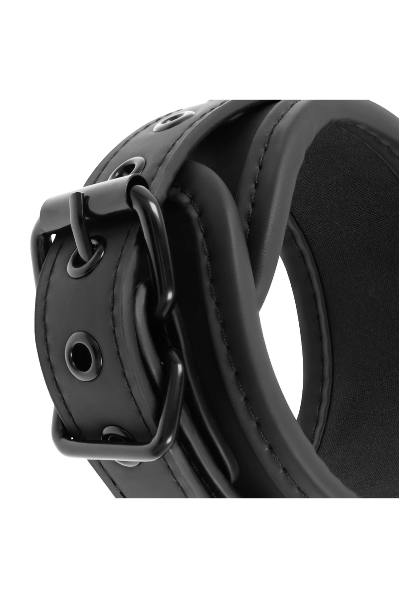 FETISH SUBMISSIVE - POSICIÓN MASTER CON 4 ESPOSAS CON FORRO DE NOPRENO