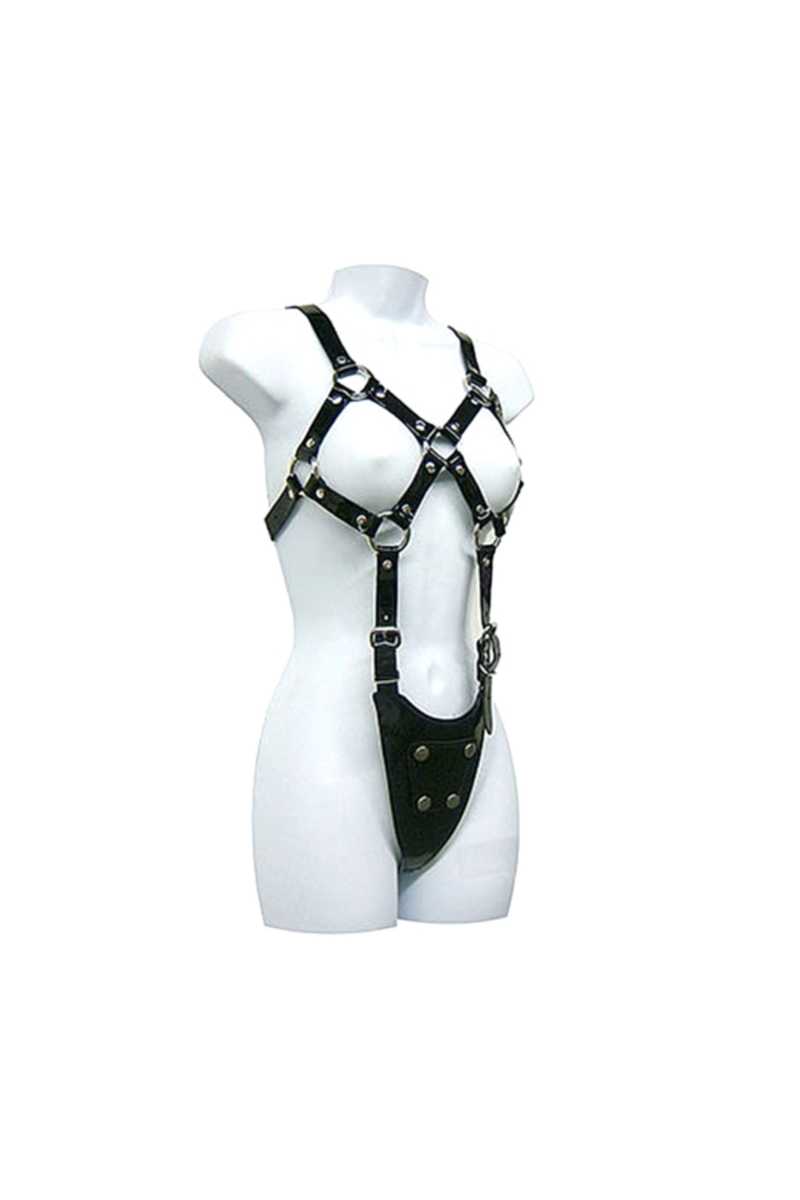 LEATHER BODY - EXPOSED BODY WOMAN