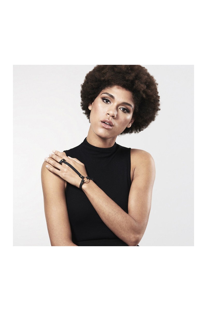 BIJOUX - INDISCRETS MAZE BRAZALETE / ARNÉS PARA MANOS NEGRO