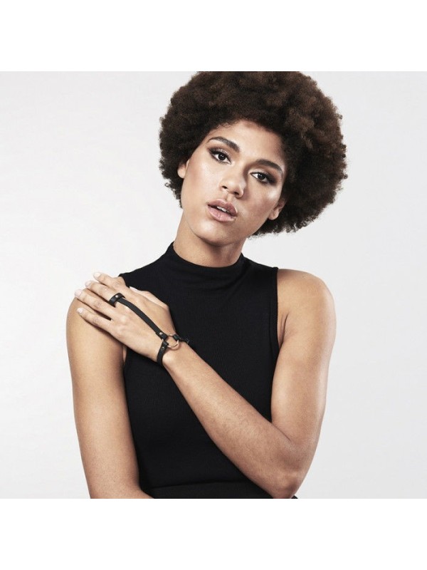 BIJOUX - INDISCRETS MAZE BRAZALETE / ARNÉS PARA MANOS NEGRO